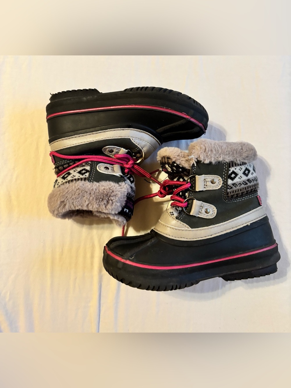 London Fog |   Boots grey with Pink